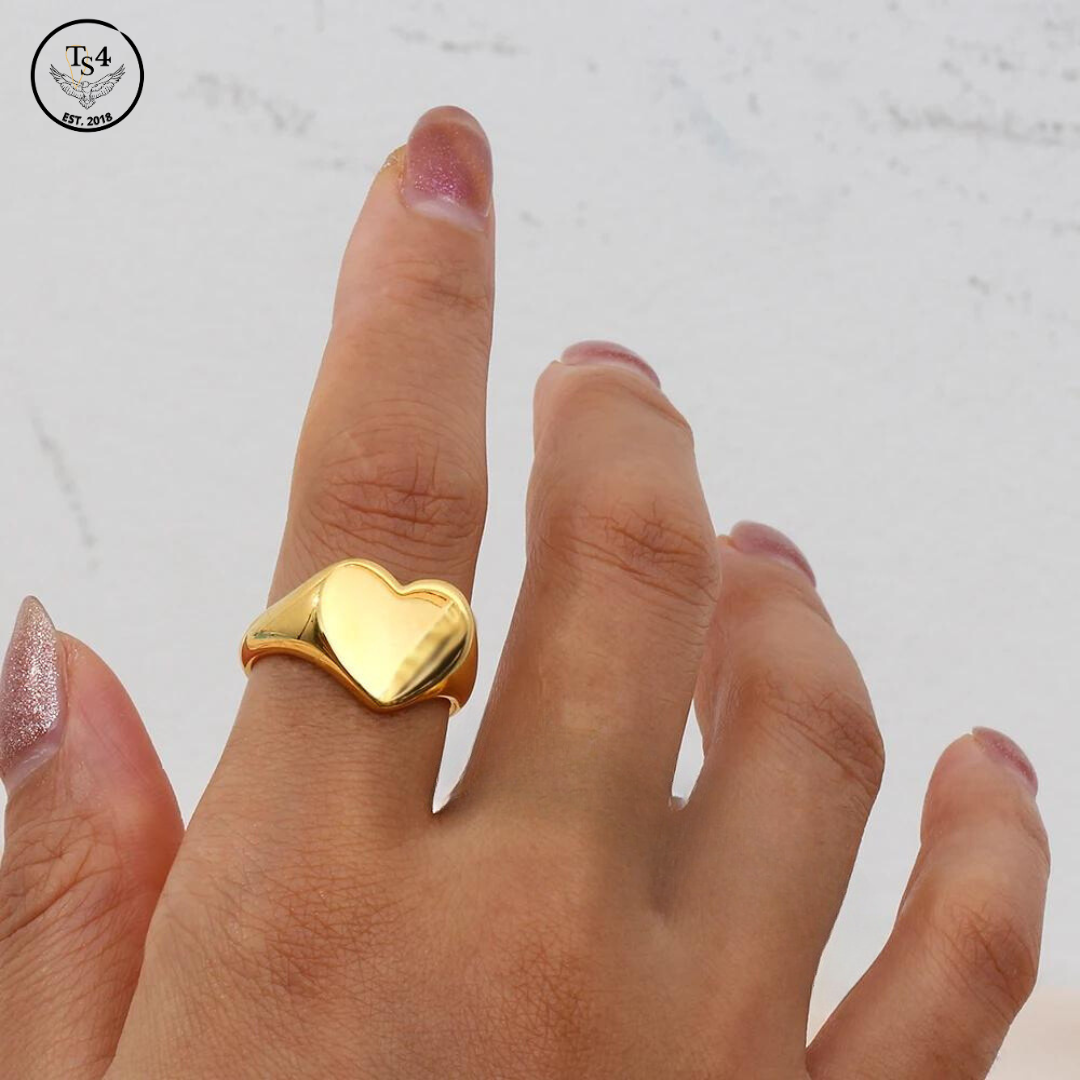 Gold Fine Heart Ring