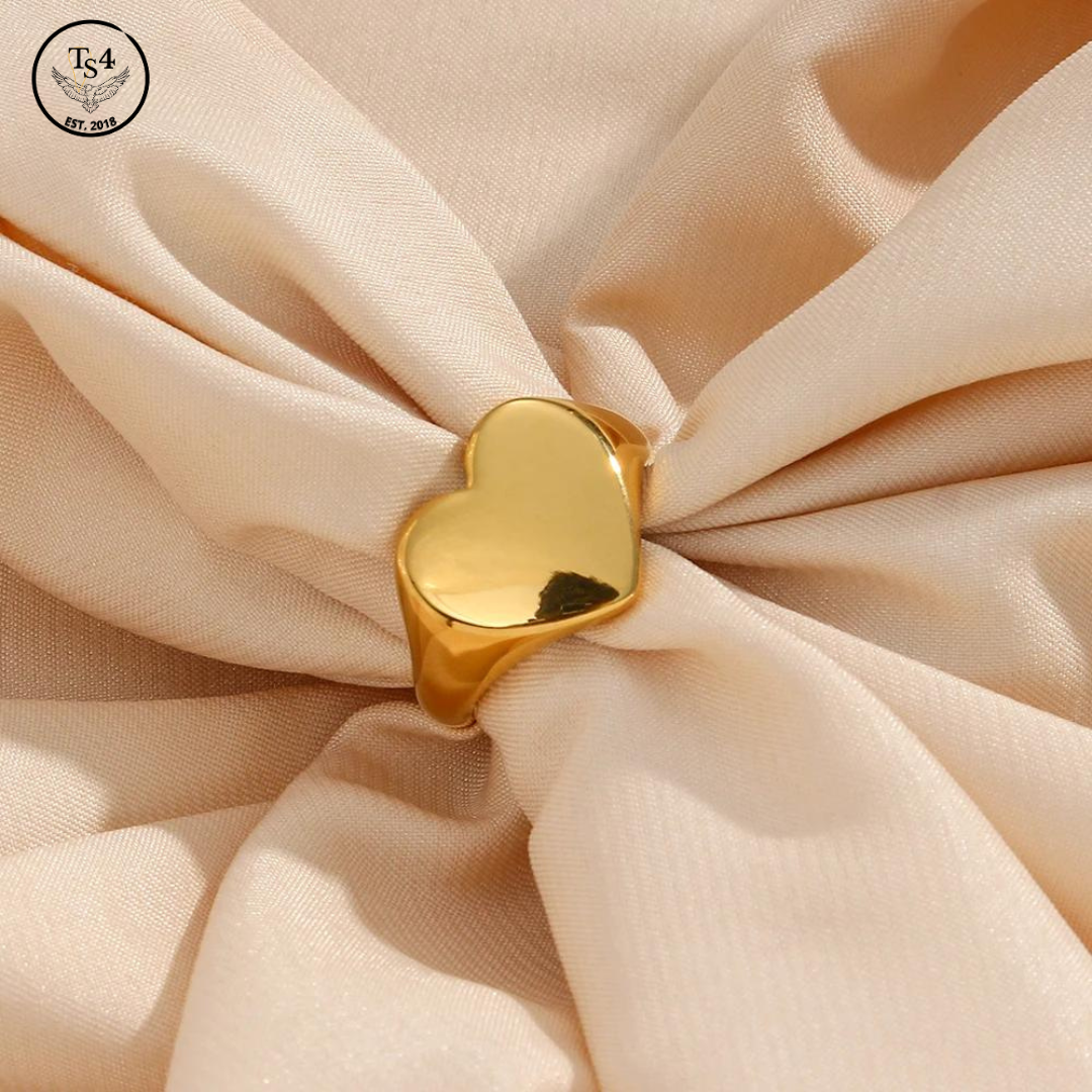 Gold Fine Heart Ring