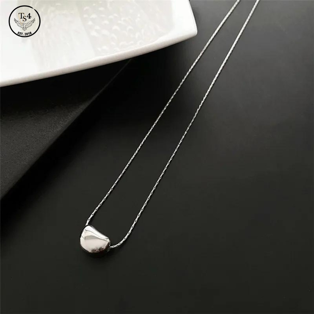 Thick Teardrop Necklace